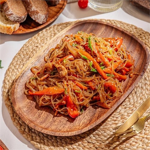 Фунчоза с курицей и овощами 200г 01464