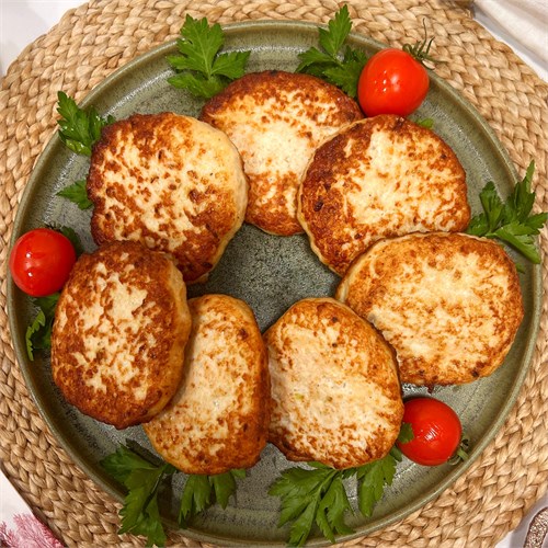 Вторые блюда: Котлета Лакомка 700г 01412