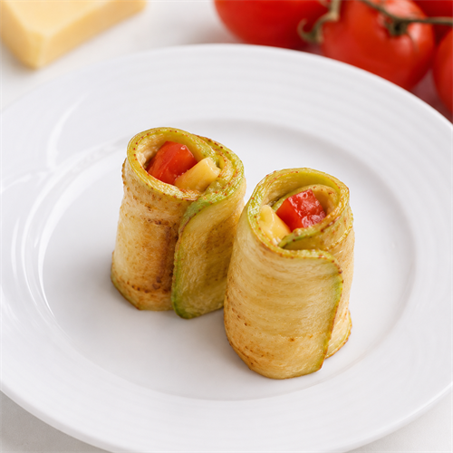 Рулетики из кабачка с помидорами и сыром 160г 01553