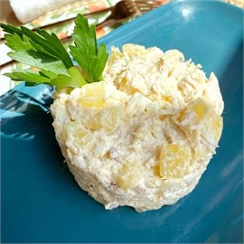 {{photo.Alt || photo.Description || 'Салат с курицей и ананасами 200г'}}