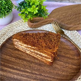 {{photo.Alt || photo.Description || 'Пирожное Медовик домашний'}}