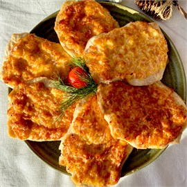 {{photo.Alt || photo.Description || 'Вторые блюда: Куриная грудка с ветчиной и сыром 840г'}}