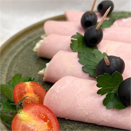 {{photo.Alt || photo.Description || 'Закуски: Рулетики из ветчины с сыром и чесноком 400г'}}